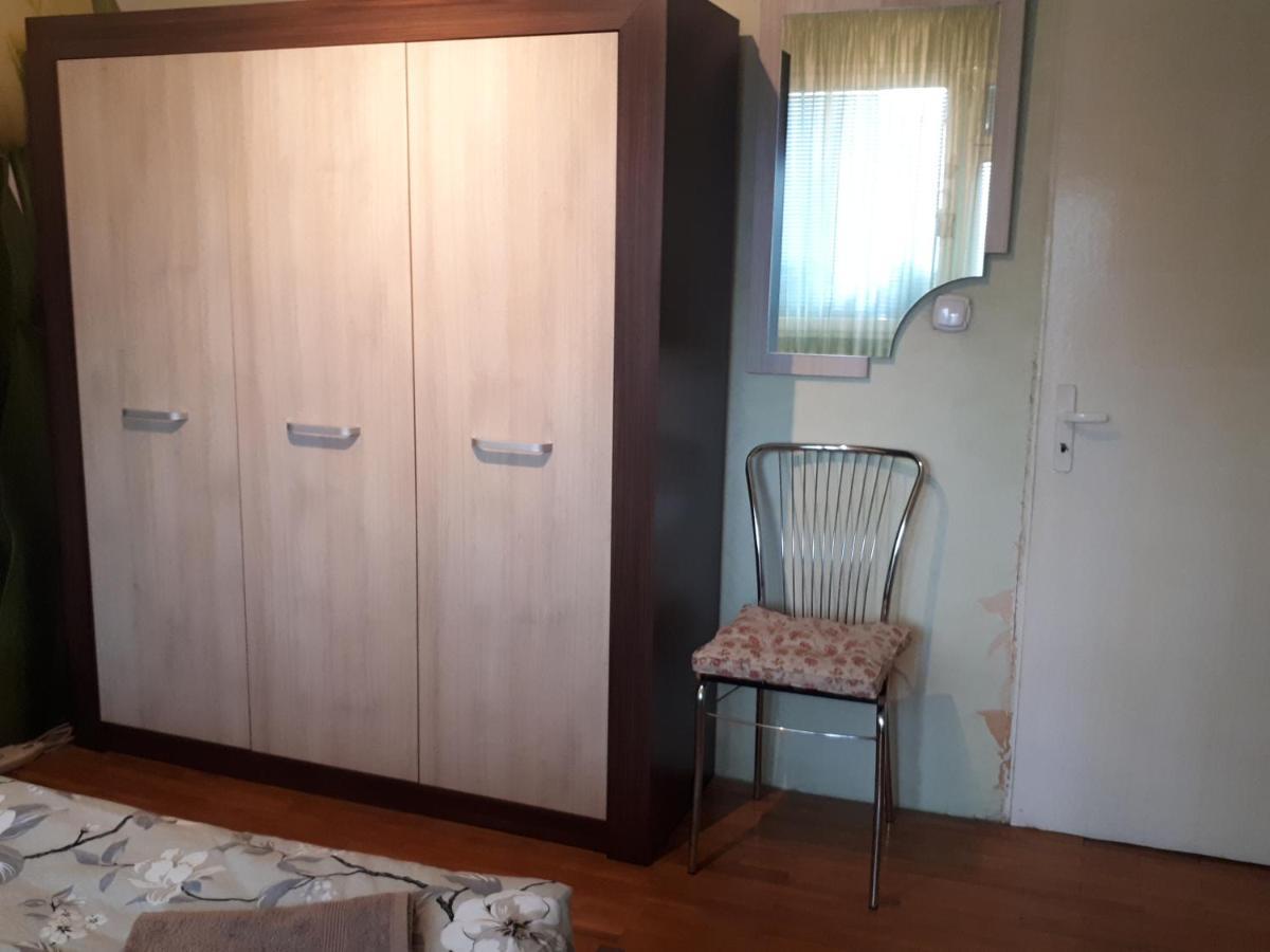 2 Bedrooms With Private Bath And Balcony Near The Airport Sofia Ngoại thất bức ảnh
